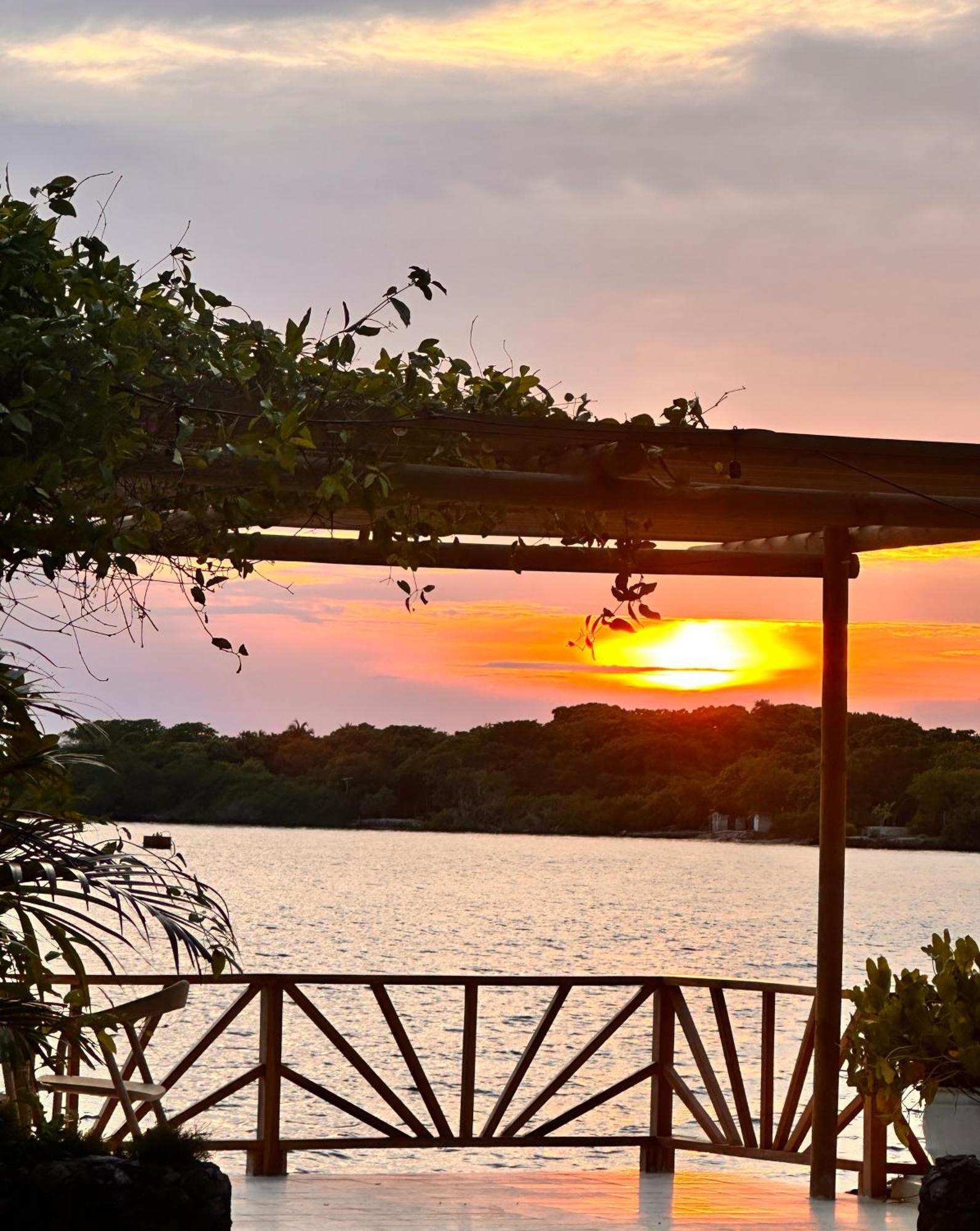 Orika Del Mar Hotel Isla Grande  Zewnętrze zdjęcie