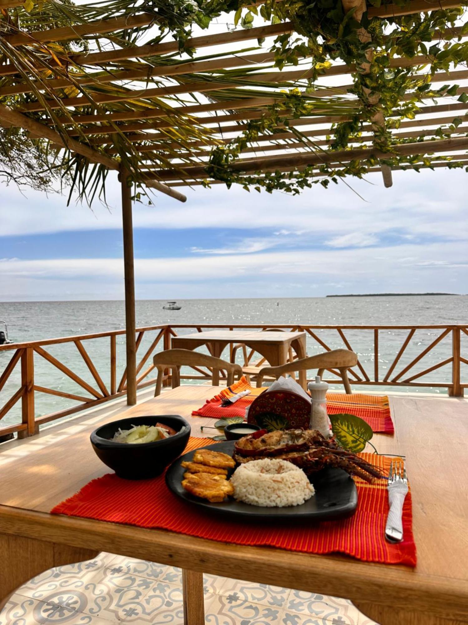 Orika Del Mar Hotel Isla Grande  Zewnętrze zdjęcie